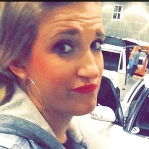 Meet your Posher, Lacey